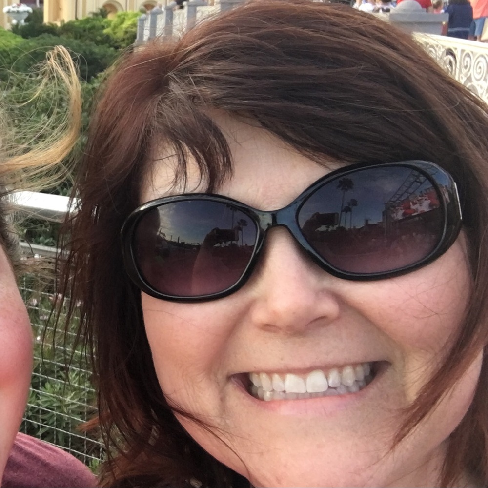 Meet your Posher, Carmen